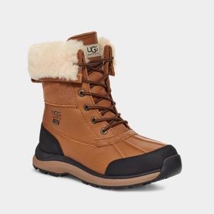 UGG®  Women's Adirondack Round Toe Leather & Suede Waterproof Booties - Size 10